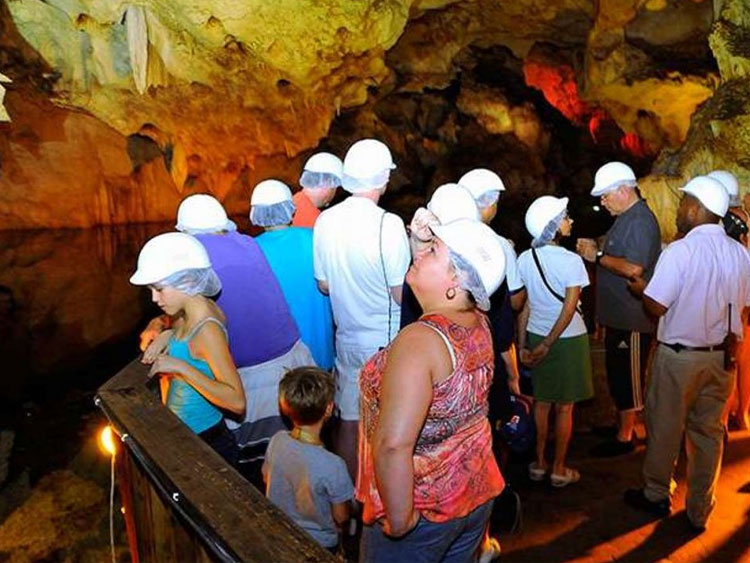 dtours-jamaica-attractions-green-grotto-caves-1