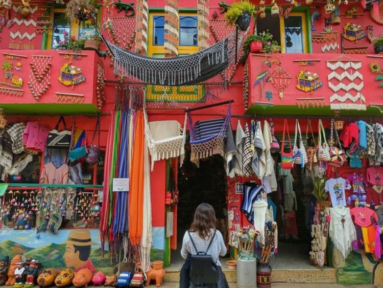 dtours-jamaica-attractions-hipstrip-craft-market-and-shopping-2