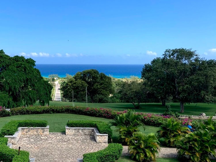 dtours-jamaica-attractions-rose-hall-great-house-grounds